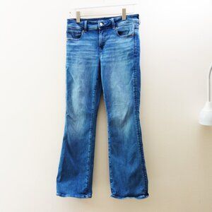 American Eagle Ne(x)t Level Low-Rise Kick Bootcut Jeans Size 10 Short EUC